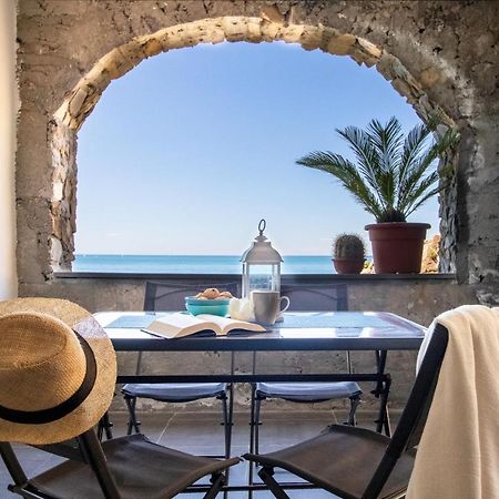 L'Incanto Divino Di Fronte Solo L'Orizzonte! Riomaggiore Luaran gambar