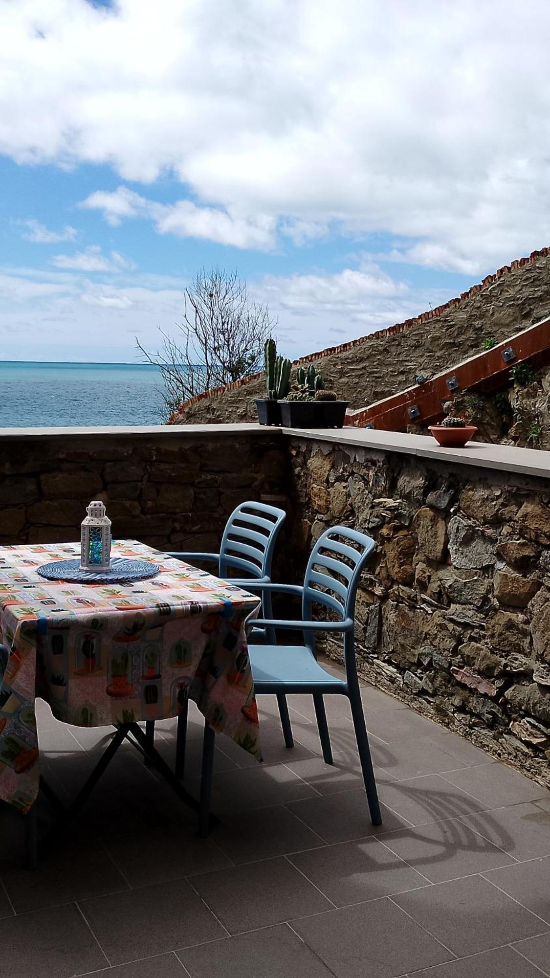 L'Incanto Divino Di Fronte Solo L'Orizzonte! Riomaggiore Luaran gambar