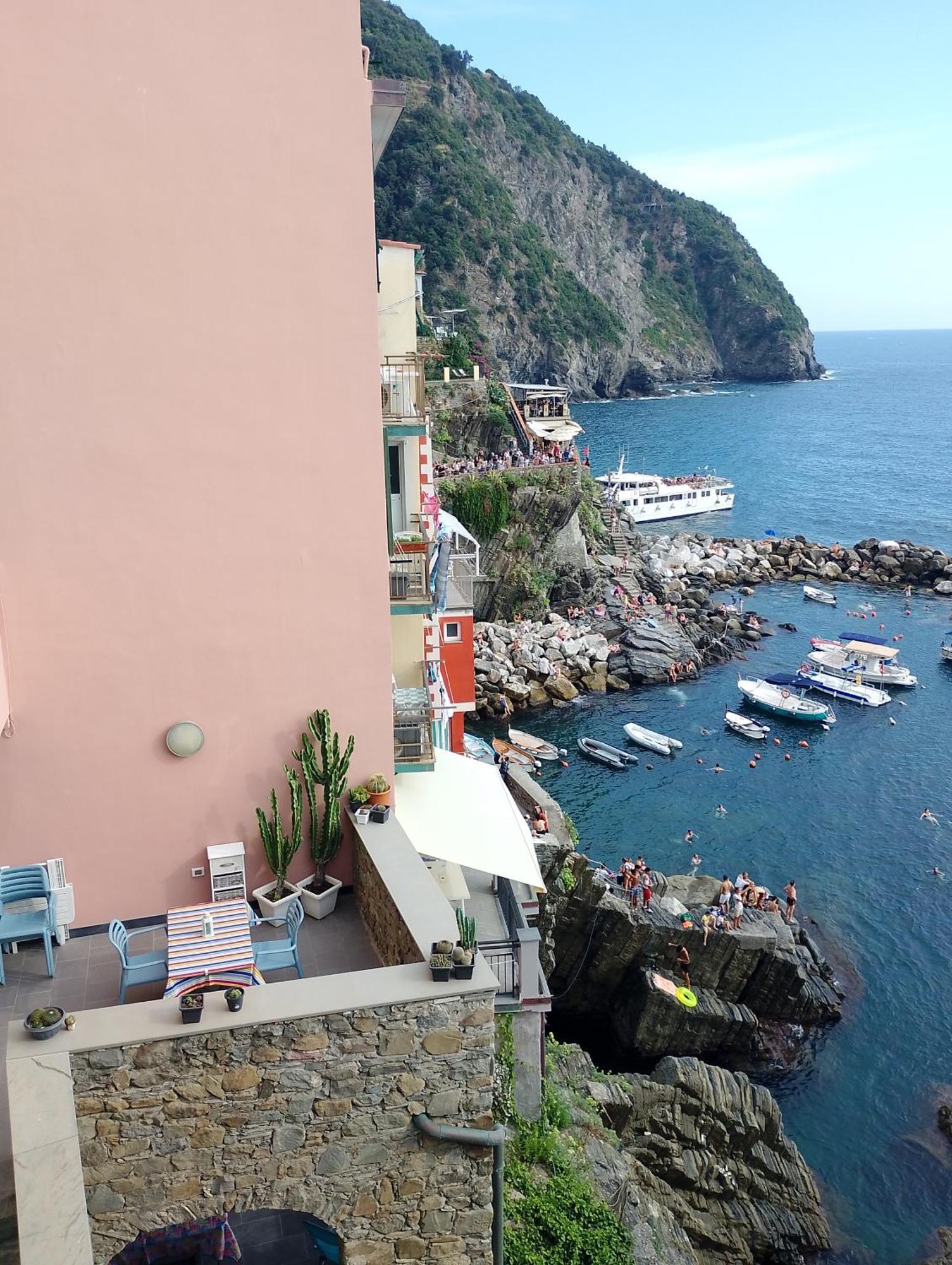L'Incanto Divino Di Fronte Solo L'Orizzonte! Riomaggiore Luaran gambar