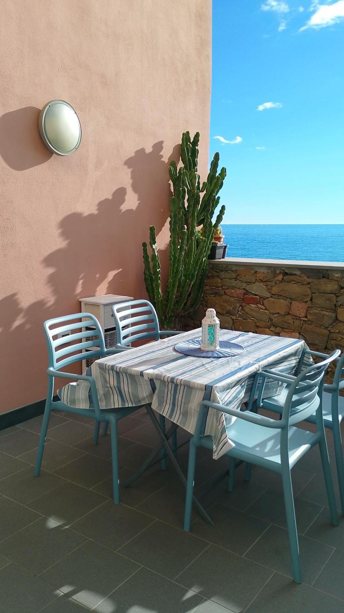 L'Incanto Divino Di Fronte Solo L'Orizzonte! Riomaggiore Luaran gambar